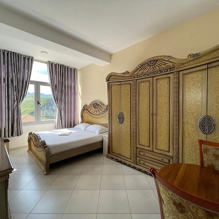 Hotel Latifi Gramsh Luaran gambar