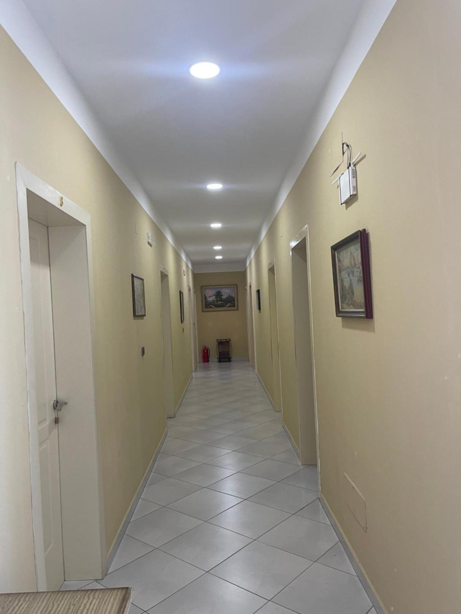 Hotel Latifi Gramsh Luaran gambar