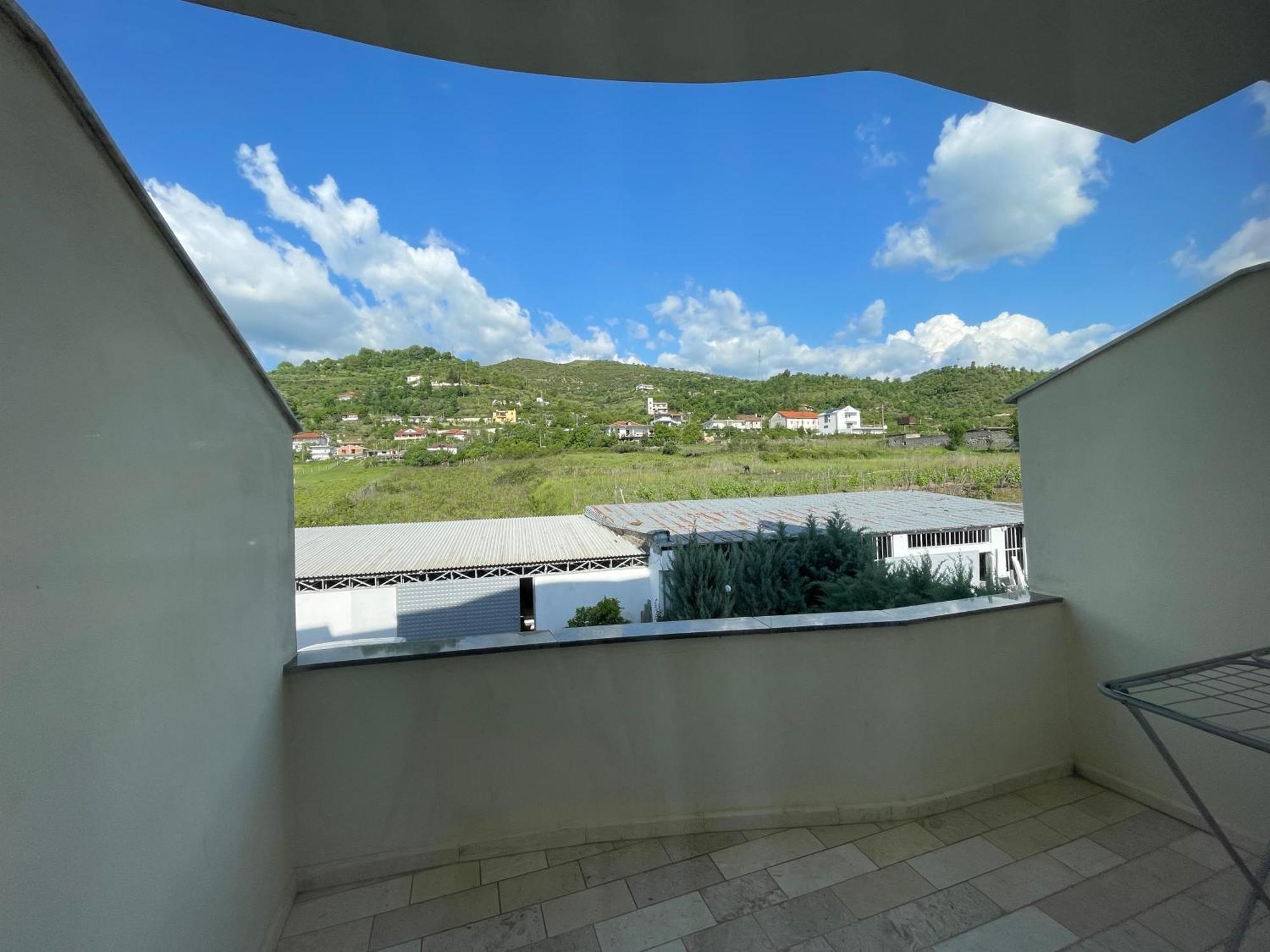 Hotel Latifi Gramsh Luaran gambar