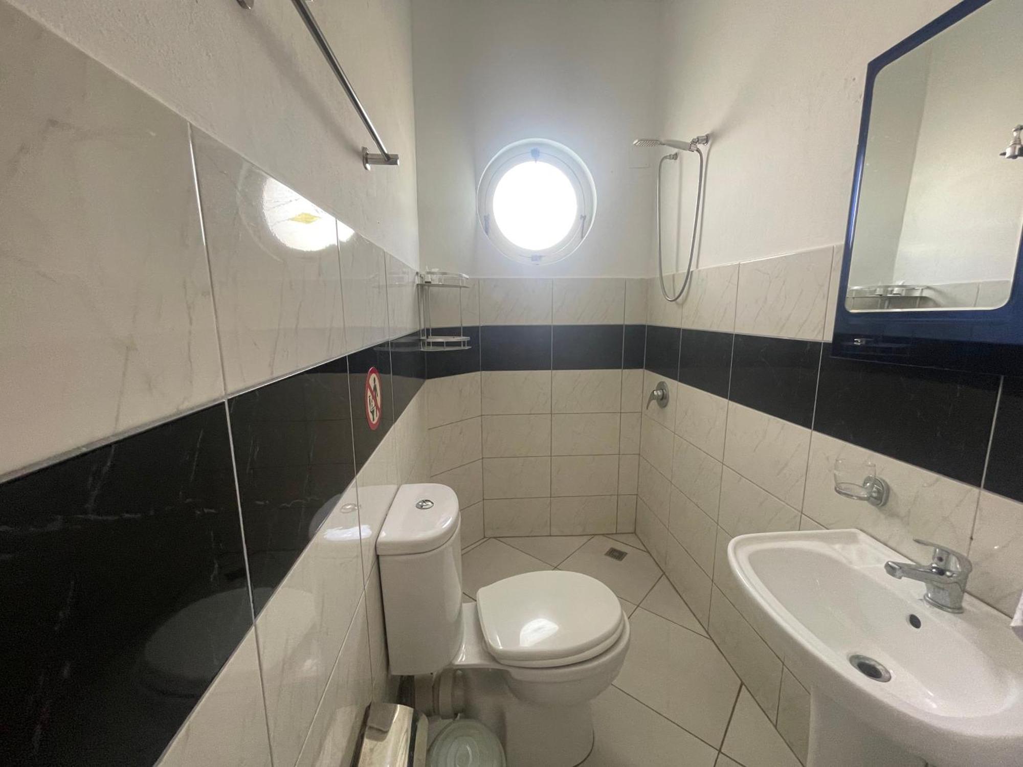 Hotel Latifi Gramsh Luaran gambar