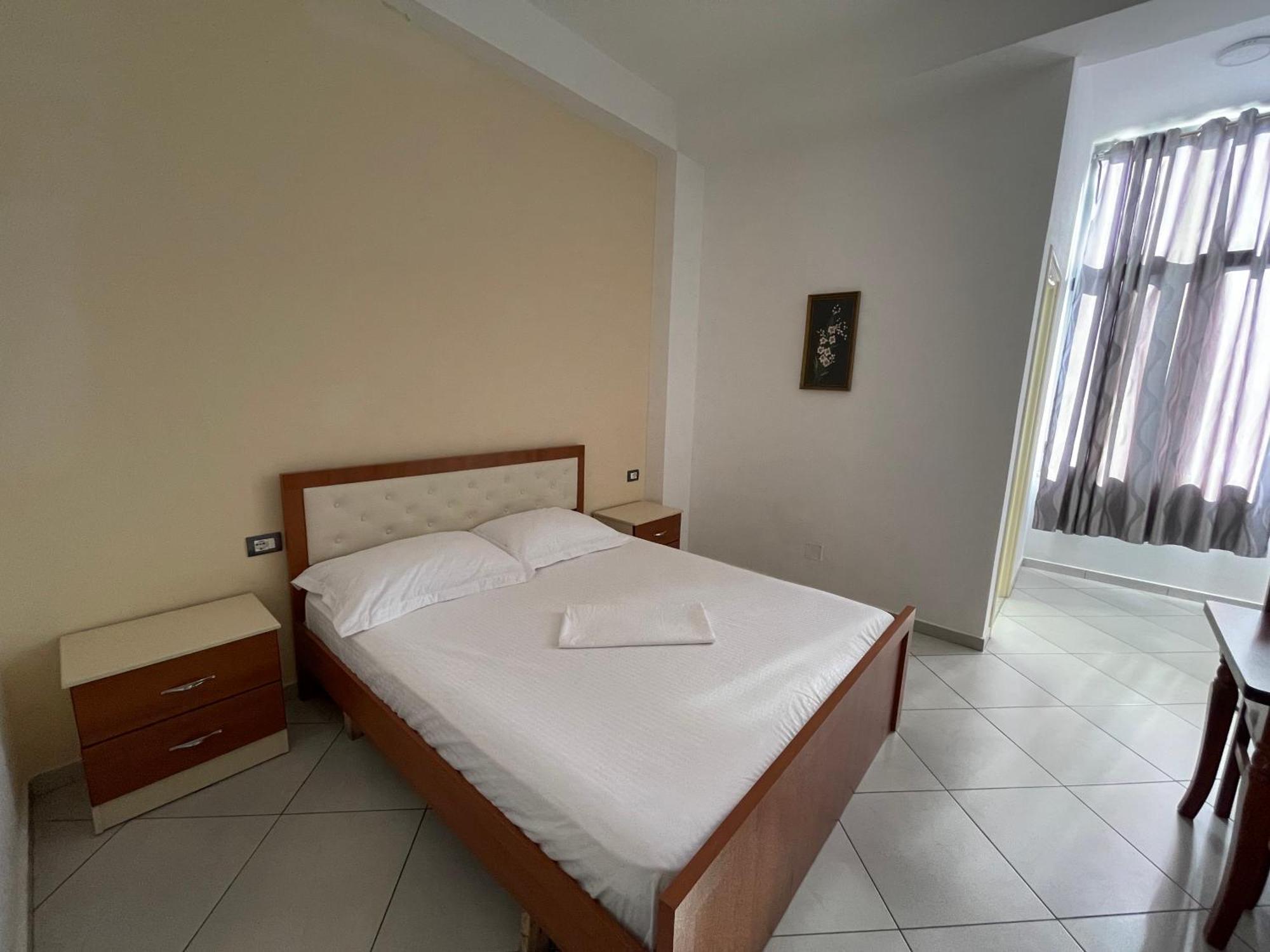 Hotel Latifi Gramsh Luaran gambar