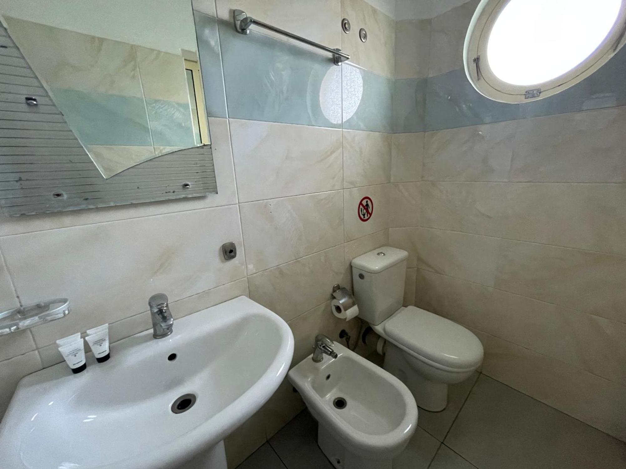 Hotel Latifi Gramsh Luaran gambar